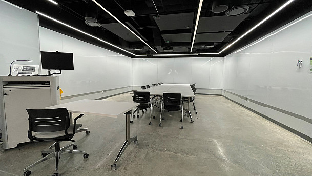View of the Classroom-Gallery space.